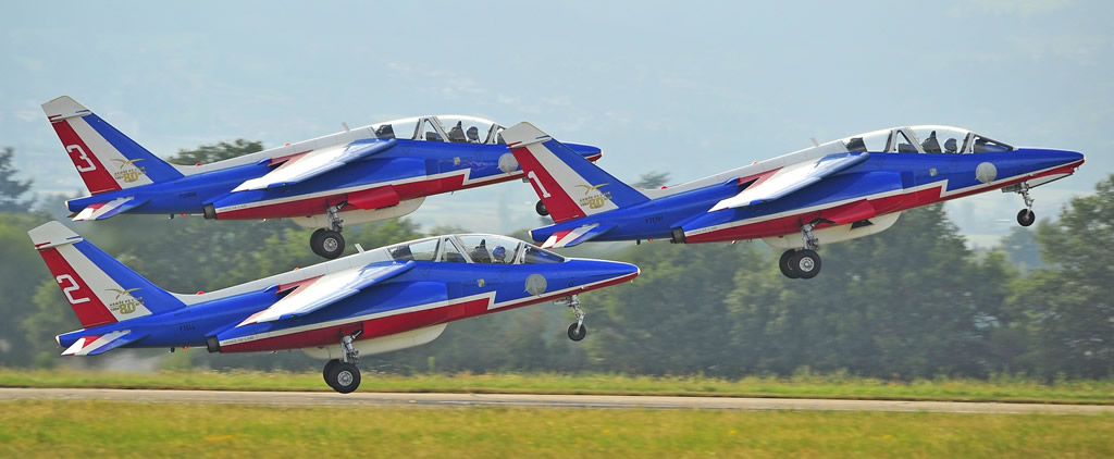 Takeoff of the Patrouille de France flight demonstration team  Takeoff of the Patrouille de France flight demonstration team